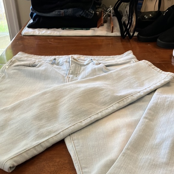 LONDON JEANS. SIZE 9🐝 - Picture 2 of 8